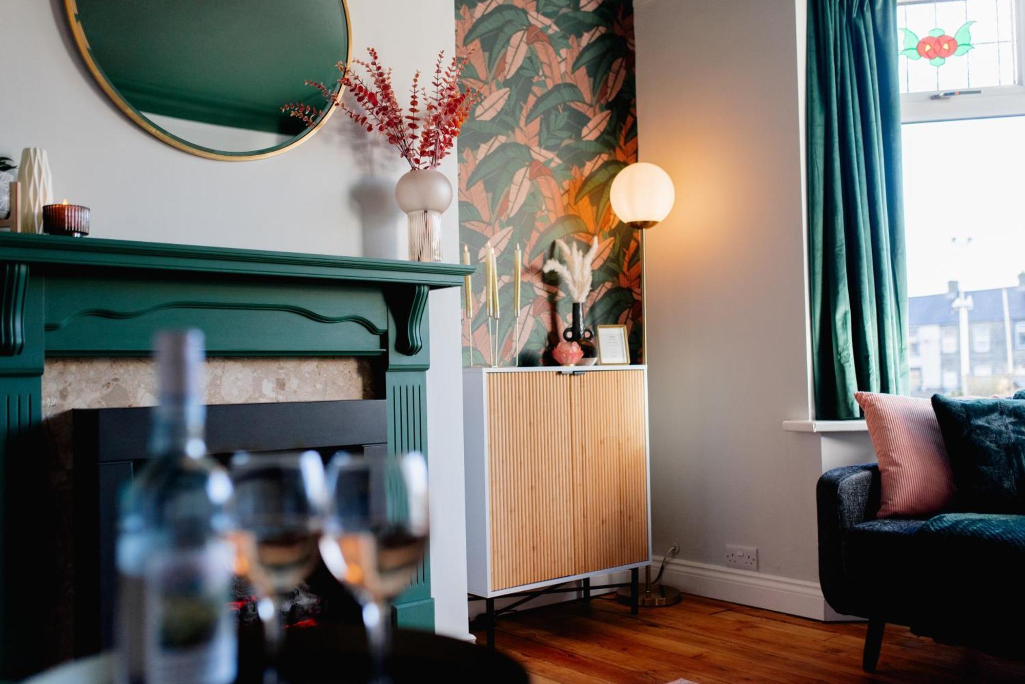 Bowling Terrace By Above Rubies - Stylish, 3 Bedroom, Pet Friendly House In Skipton Exterior photo