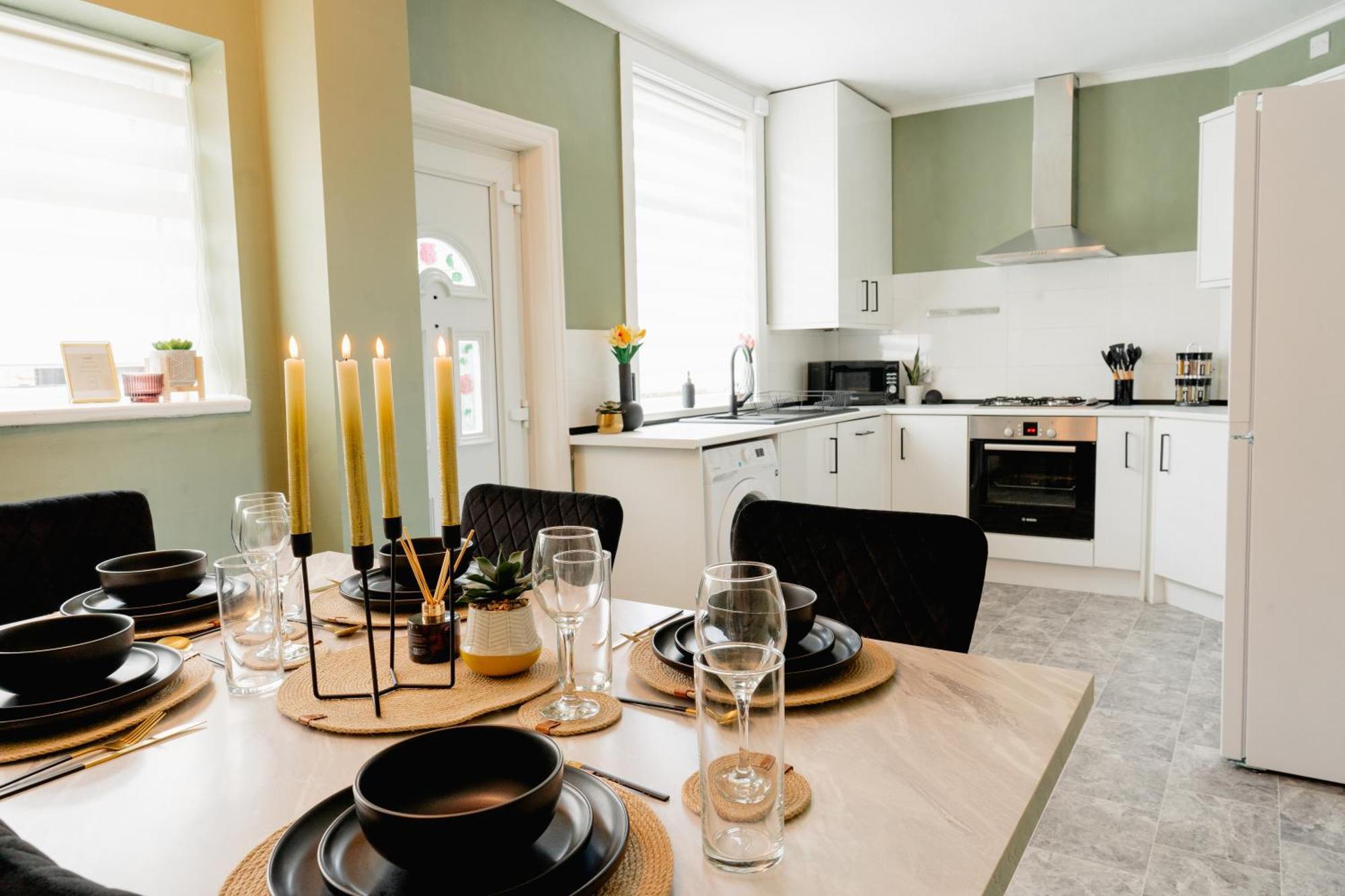 Bowling Terrace By Above Rubies - Stylish, 3 Bedroom, Pet Friendly House In Skipton Exterior photo