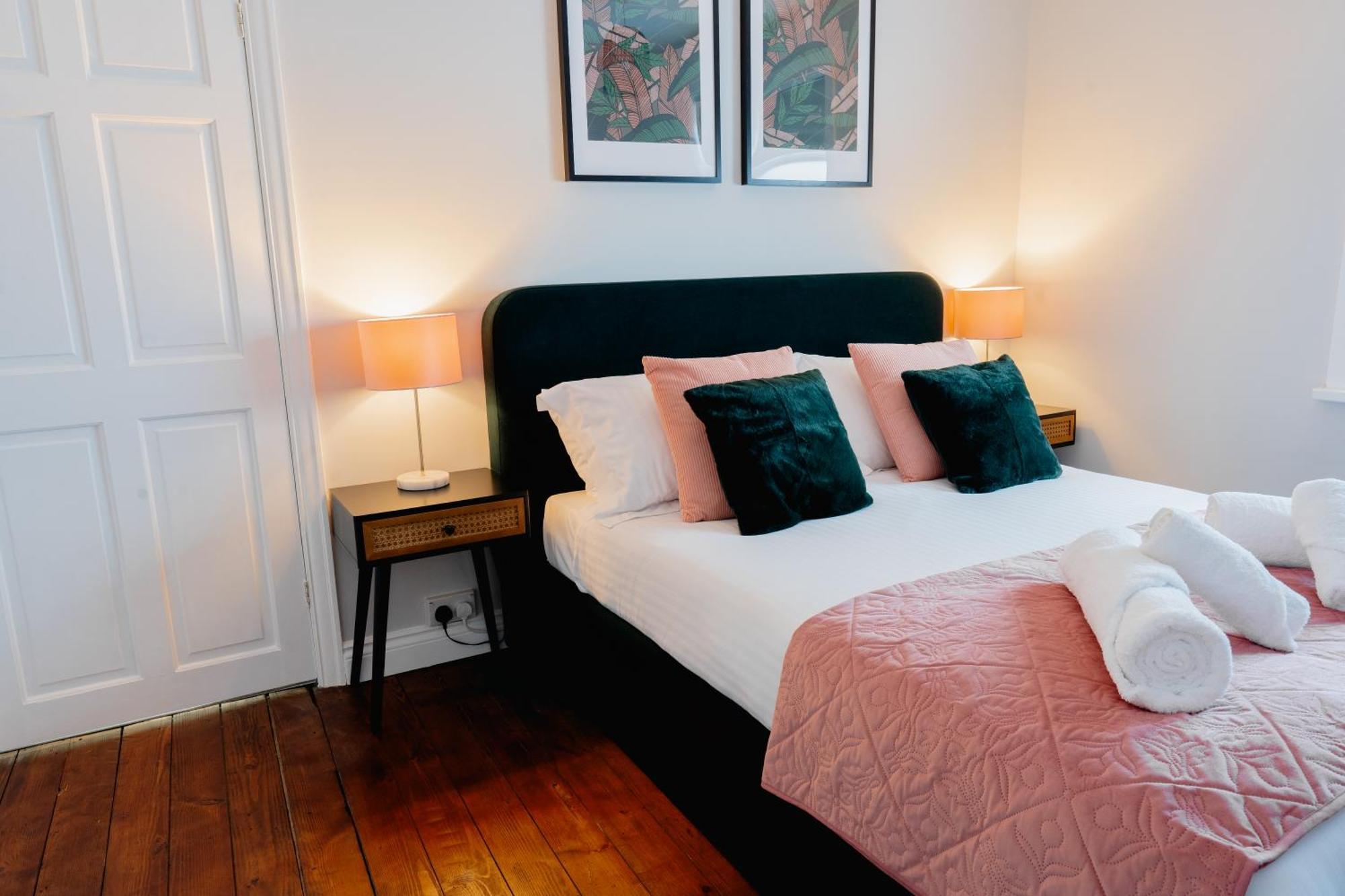 Bowling Terrace By Above Rubies - Stylish, 3 Bedroom, Pet Friendly House In Skipton Exterior photo